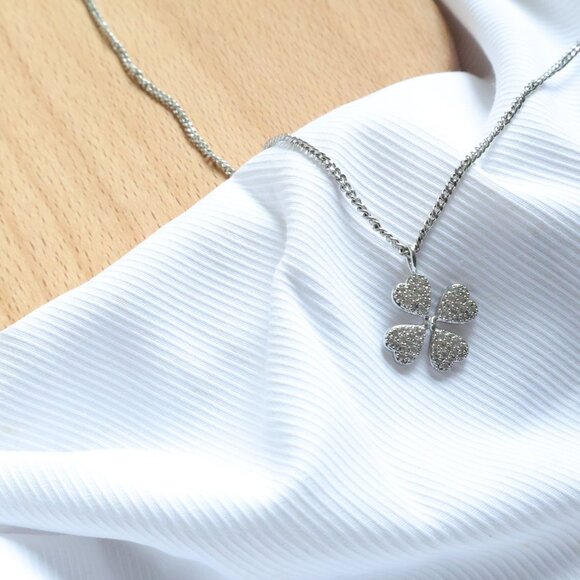 Kendra Scott - Clover - Silver White Crystal Short Pendant Necklace - Picture 2 of 2